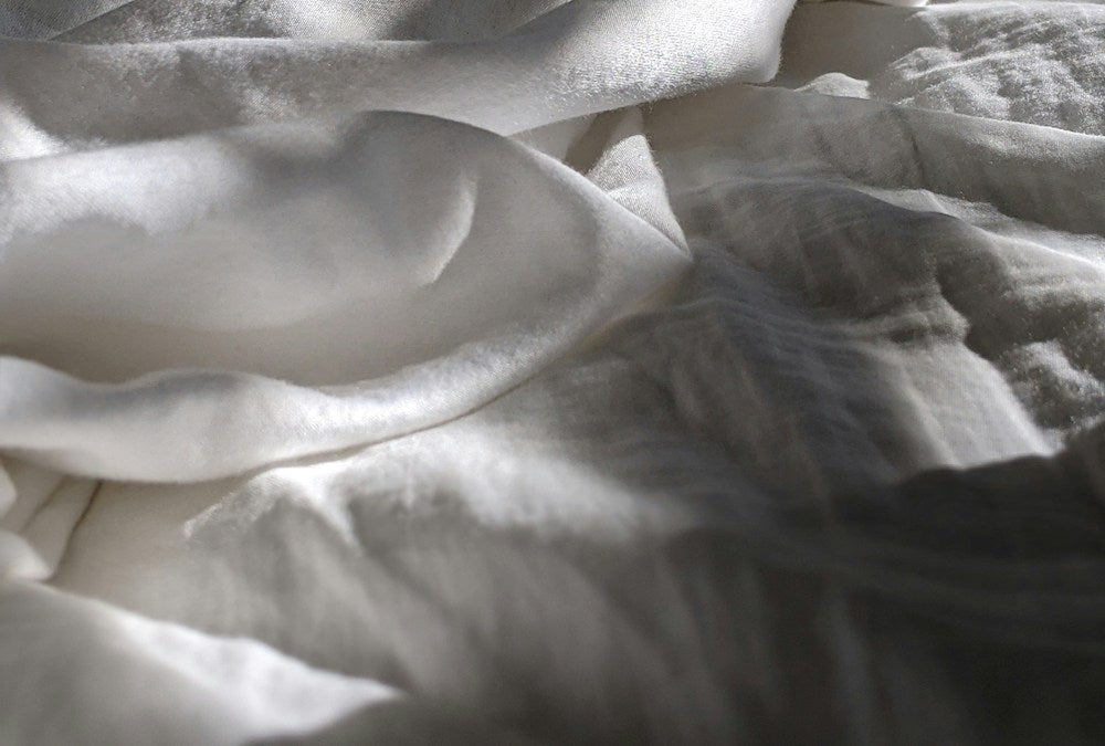 The Ultimate Guide to Linen Bedding and the Magic of Linen Cotton Blends