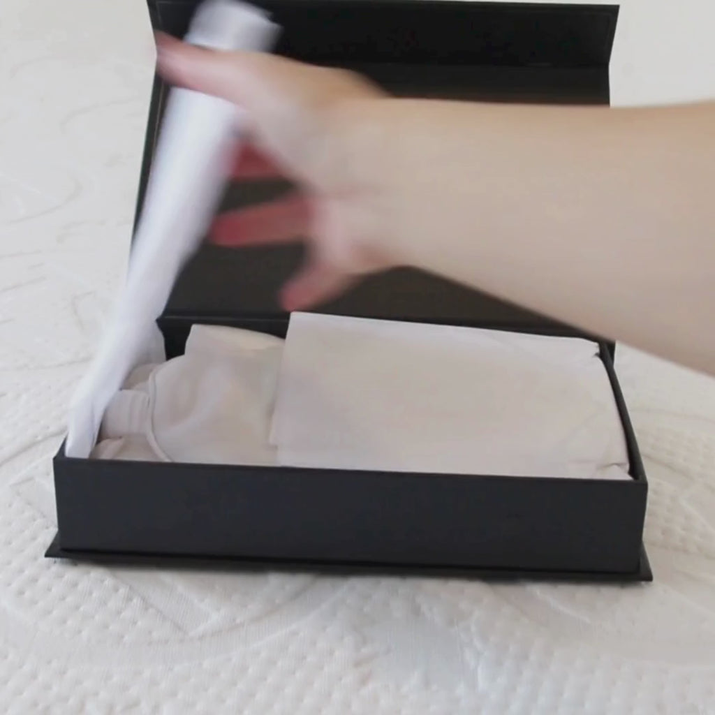 Silk Pillowcase Set in Luxurious Packaging